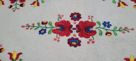 Vyšívaný obrus, 
