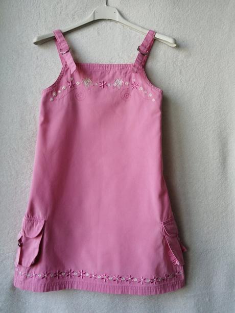 Pekné šaty, c&a,128