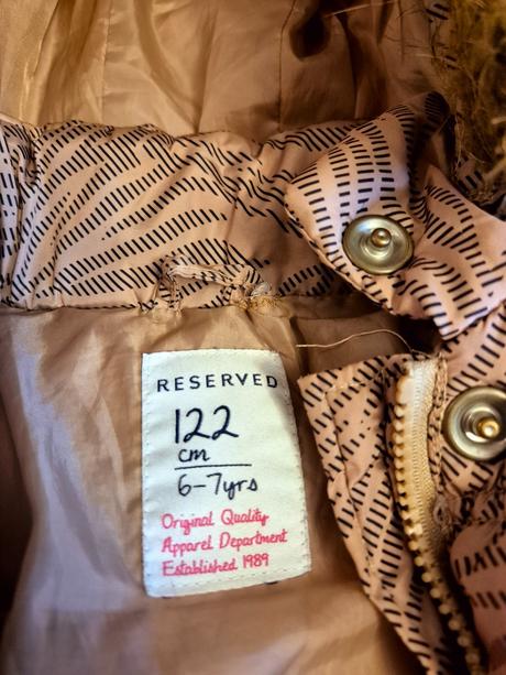 Zimna bunda 122, reserved,122