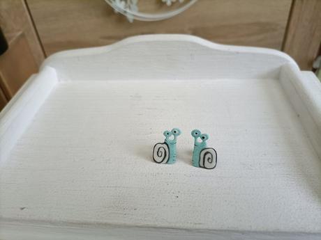 Krásne malé náušnice od značky parada,