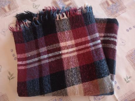 Šal 135x145, reserved