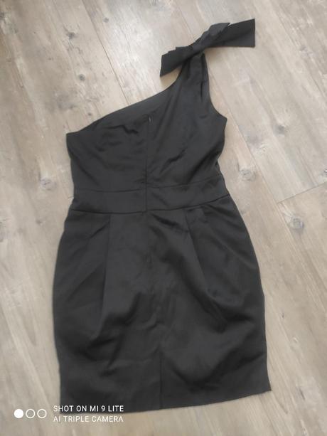 Saty na jedno rameno, 40 / 42