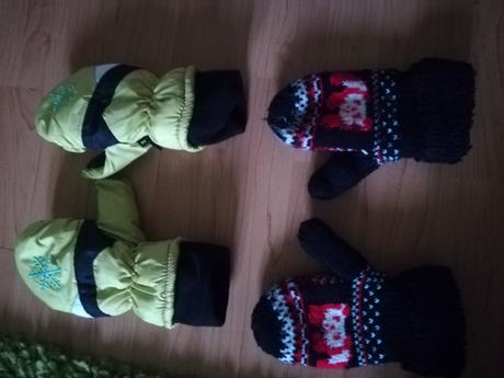 Rukavice len už tmavomodre, 104