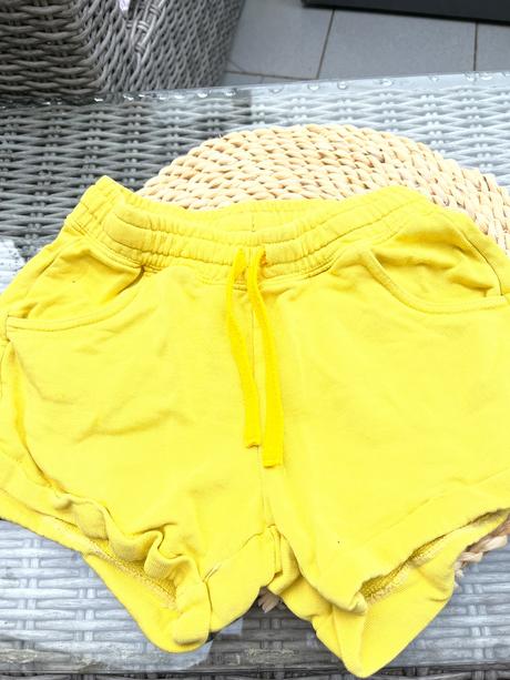 Šortky, benetton,158