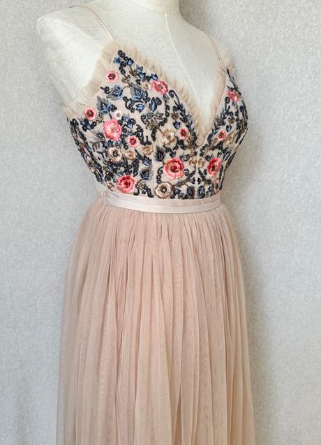 Needle and thread luxusné šaty, xs