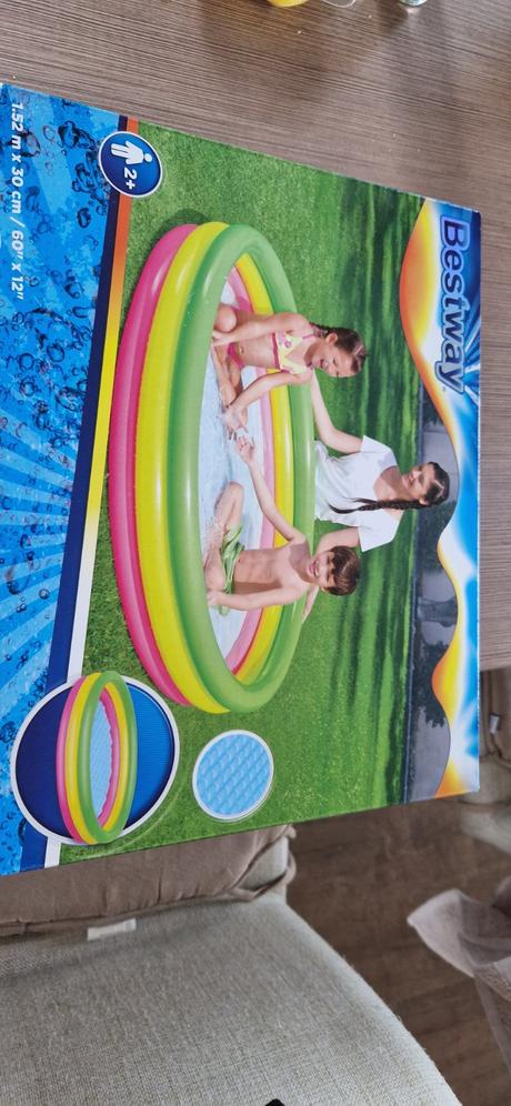 Nafukovaci detsky bazen, 