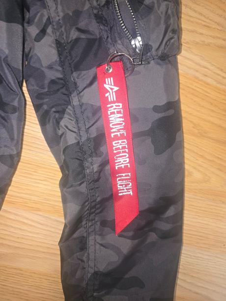 Prechodna bundicka, s