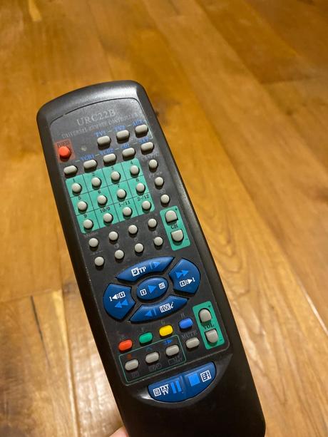 Urc22b - univerzálny diaľkový ovládač,