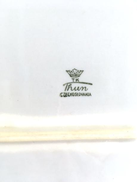 Porcelánový servírovací tanier thun czechoslovakia,