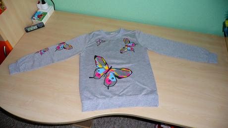 Motýliková mikinka, 128