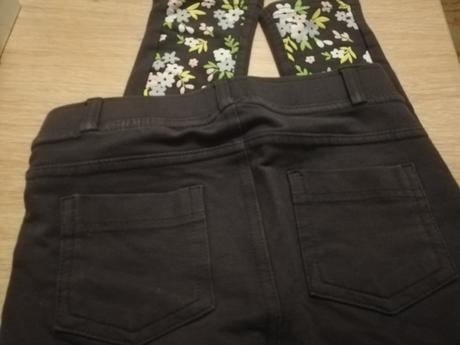 Elastické legíny s kvietkami, dopodopo,110