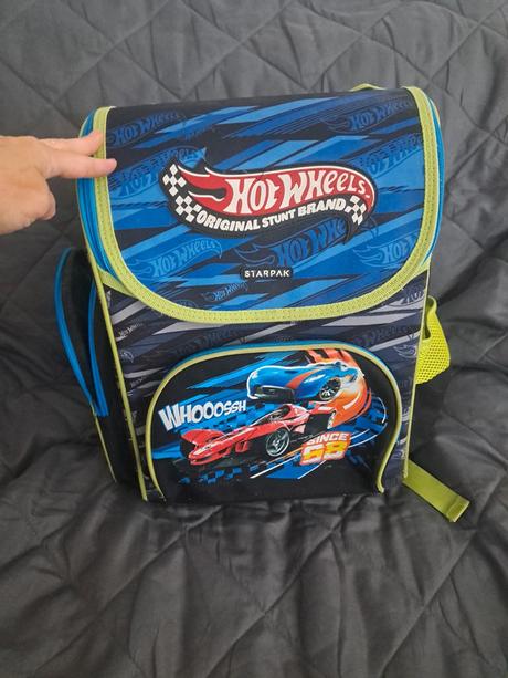 Skolska taska hot wheels,