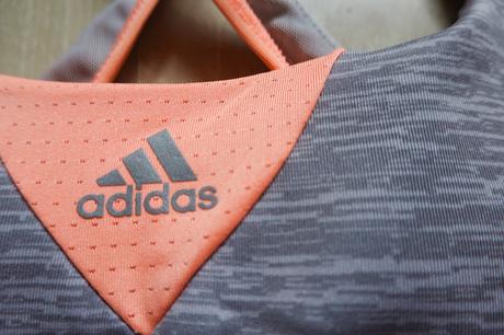 Športový top adidas xs, adidas,xs