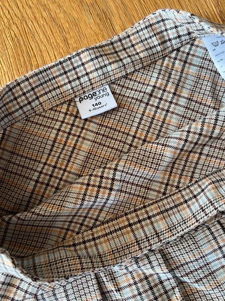 Skladaná suknička, 140