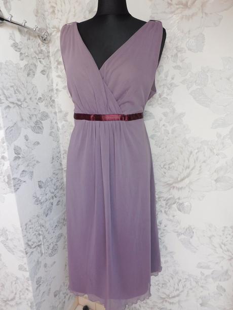 Luxusne pekne šaty, 44