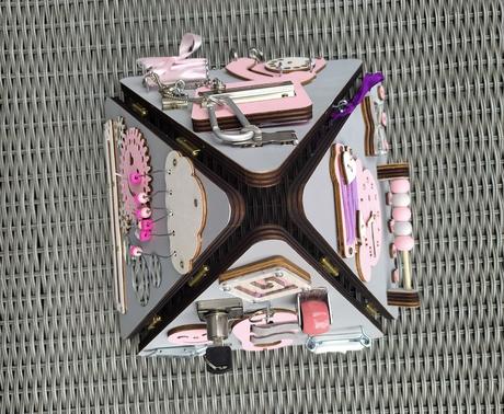 Aktivity doska pyramída,