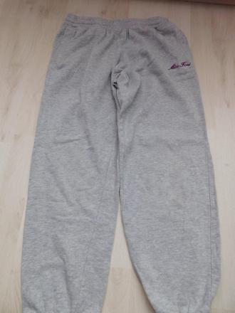 Tepláky č.152, 152