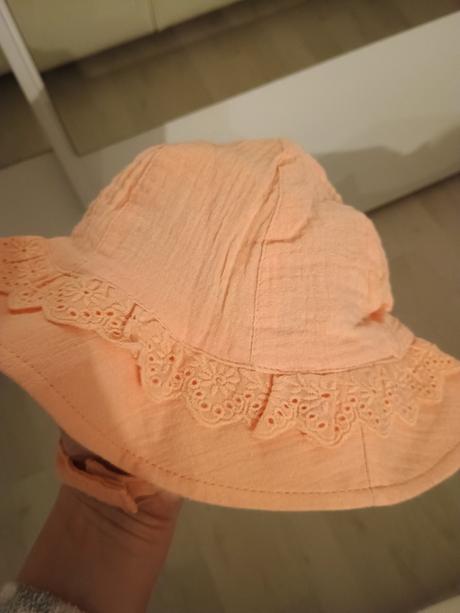 Predám nový mušelinový klobúčik, 86