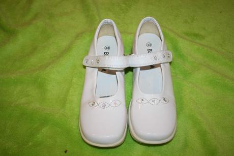 Bemega 33 , lakovky , sandalky, 33