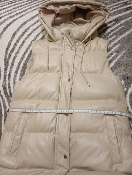 Koženková vesta 38, 38