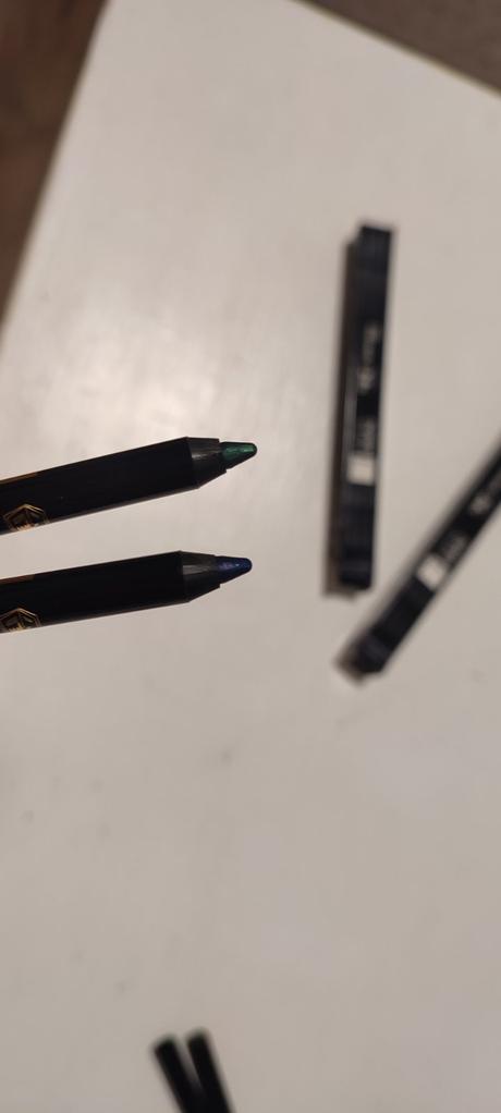 Gélové ceruzky na oči power stay 2ks, 