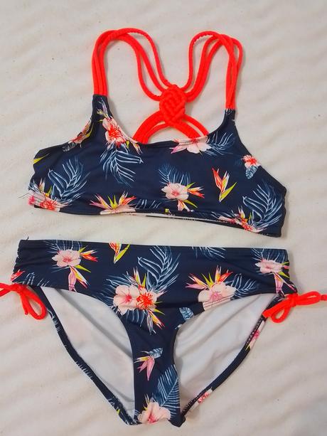 Dvojdielne plavky, 146