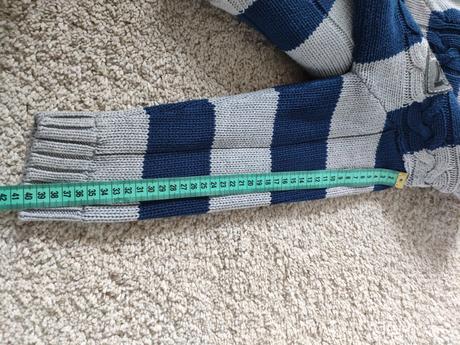 Sveter vyteplene n, 110