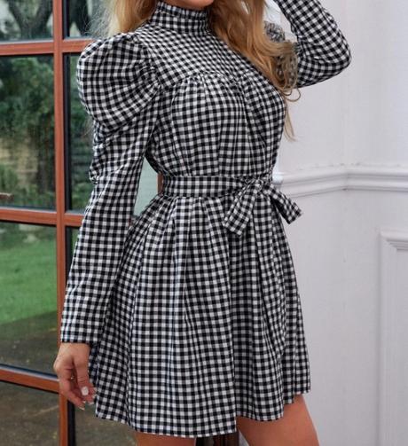 Karovane saty s puf rukavmi, s