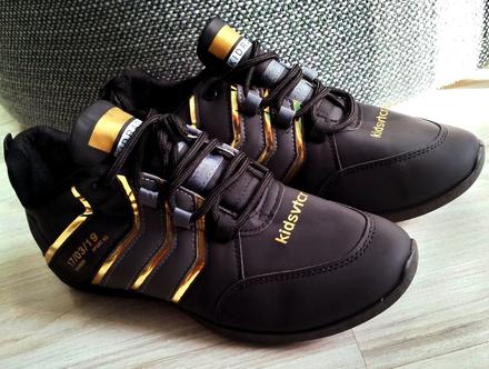 Čierno zlaté botasky, v. 40/41, 42