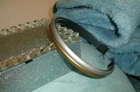 Strieborno-zlatá čelenka, 