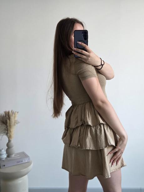 Zara šaty s volánmi s, zara,s