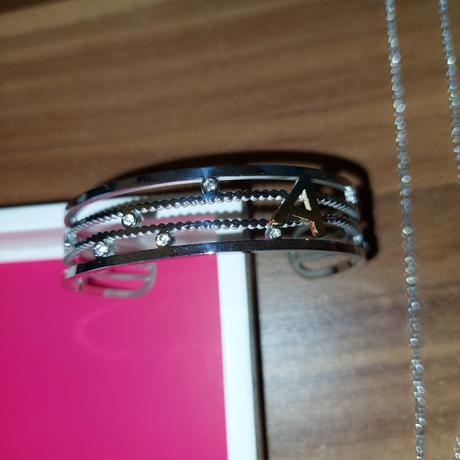 Náramok a náhrdelník s pismenom a, avon