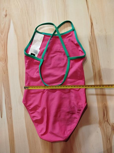 Plavky jednodielne, 122