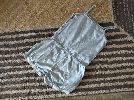 Bodkovaný letný overal, 140