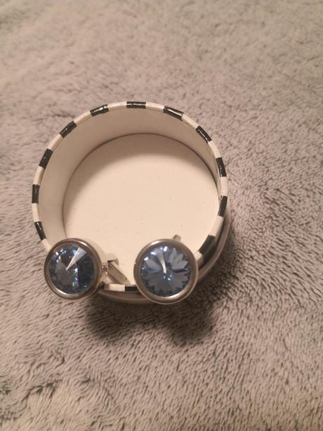 Manžetové gombíky, 