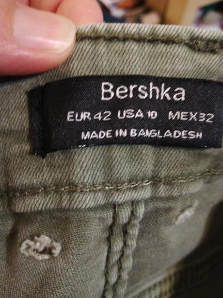Nohavice veľ. 42, bershka,42