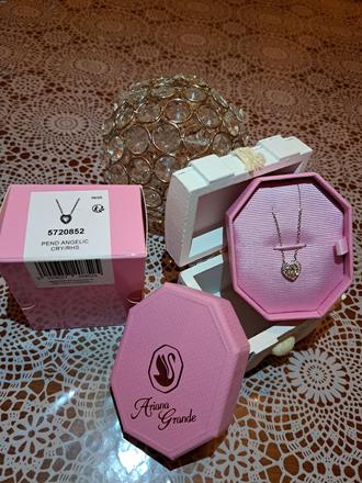 Srdce s náhrdelníkom, swarovski