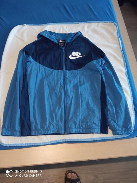 Tenká bunda, nike,152