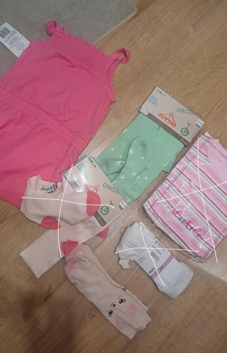 Balík oblečenia, 122–134