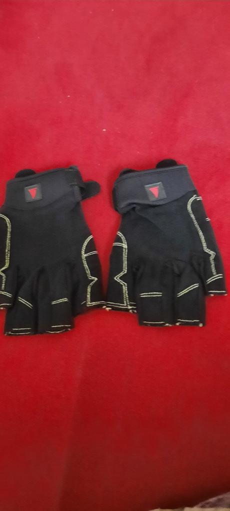 Rukavice športove zn.musto vel.xl, xl