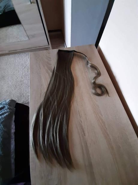 Príčesok do vlasov cop,