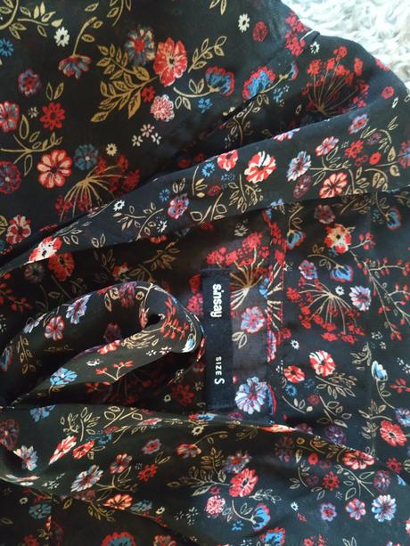 Blúzka s volánni, sinsay,s