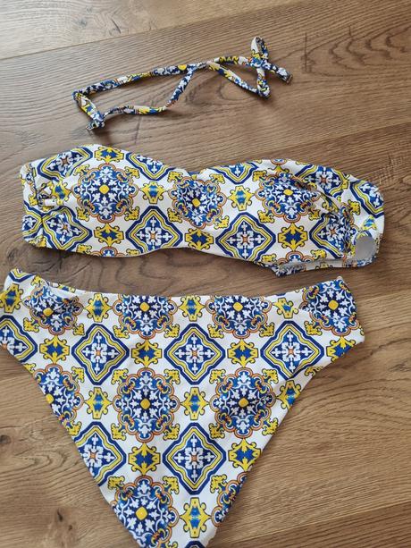 Majolikové plavky bez ramienok,