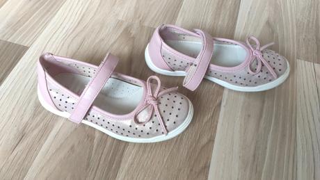 Dievčenské balerínky, 28