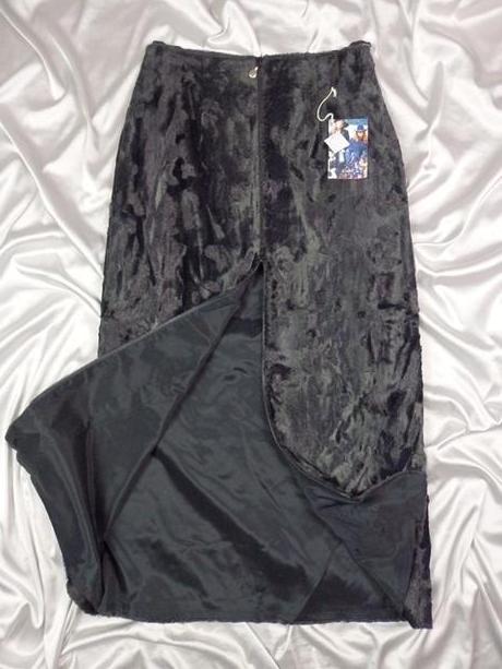 Luxusná tradičná sukňa, 42