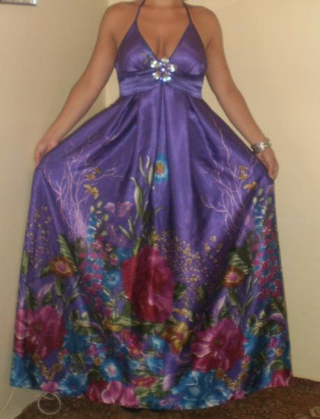 Spoločenské šaty pre nižšie ženy, 38