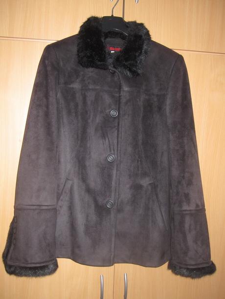 Elegantný kabát, 40