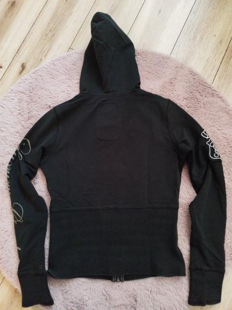 Mikinka mayo chix, mayo chix,s