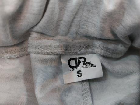 Teplakove kratasky, 152