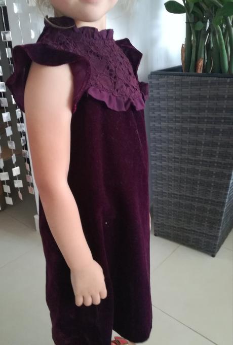 Zamatove saty, next,116